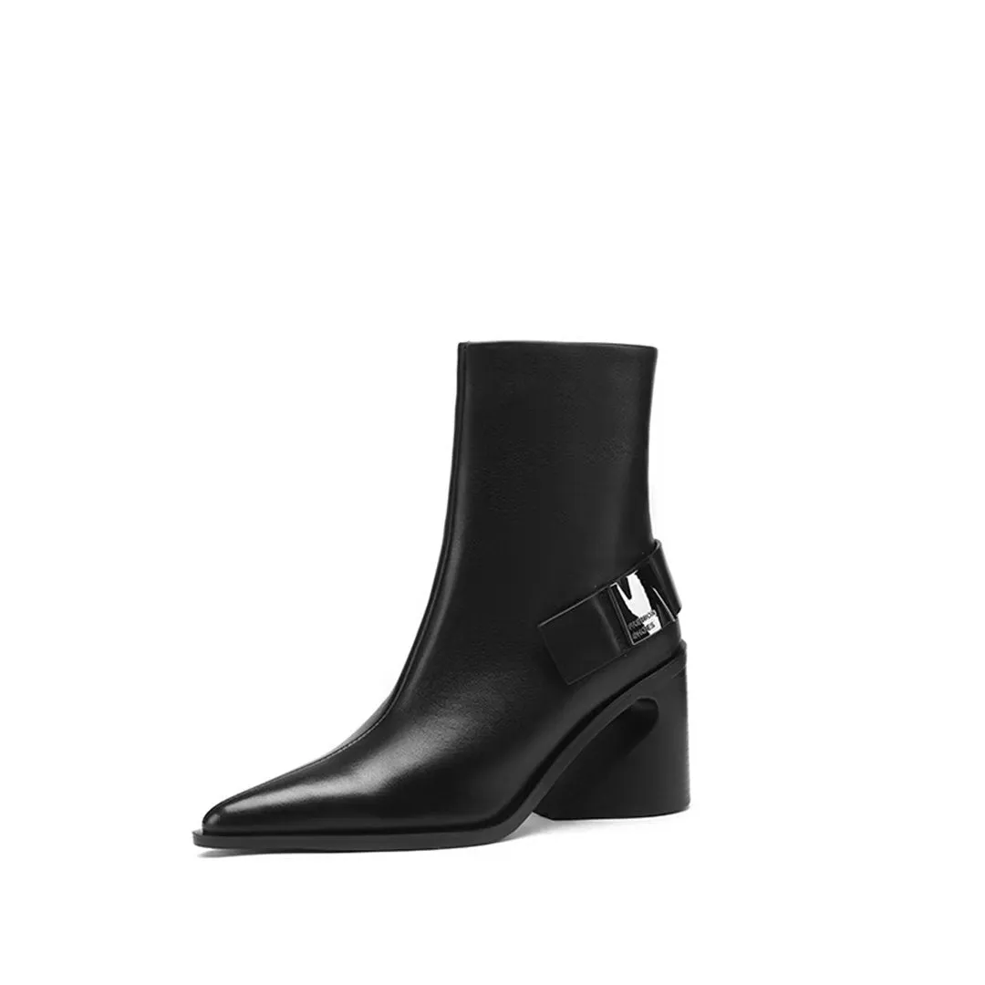 CrocGrace Rounded Suede Boots