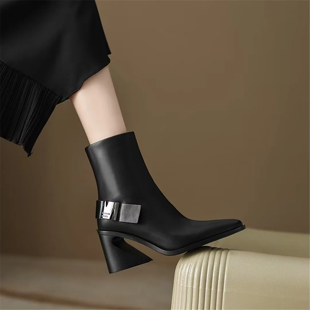 CrocGrace Rounded Suede Boots