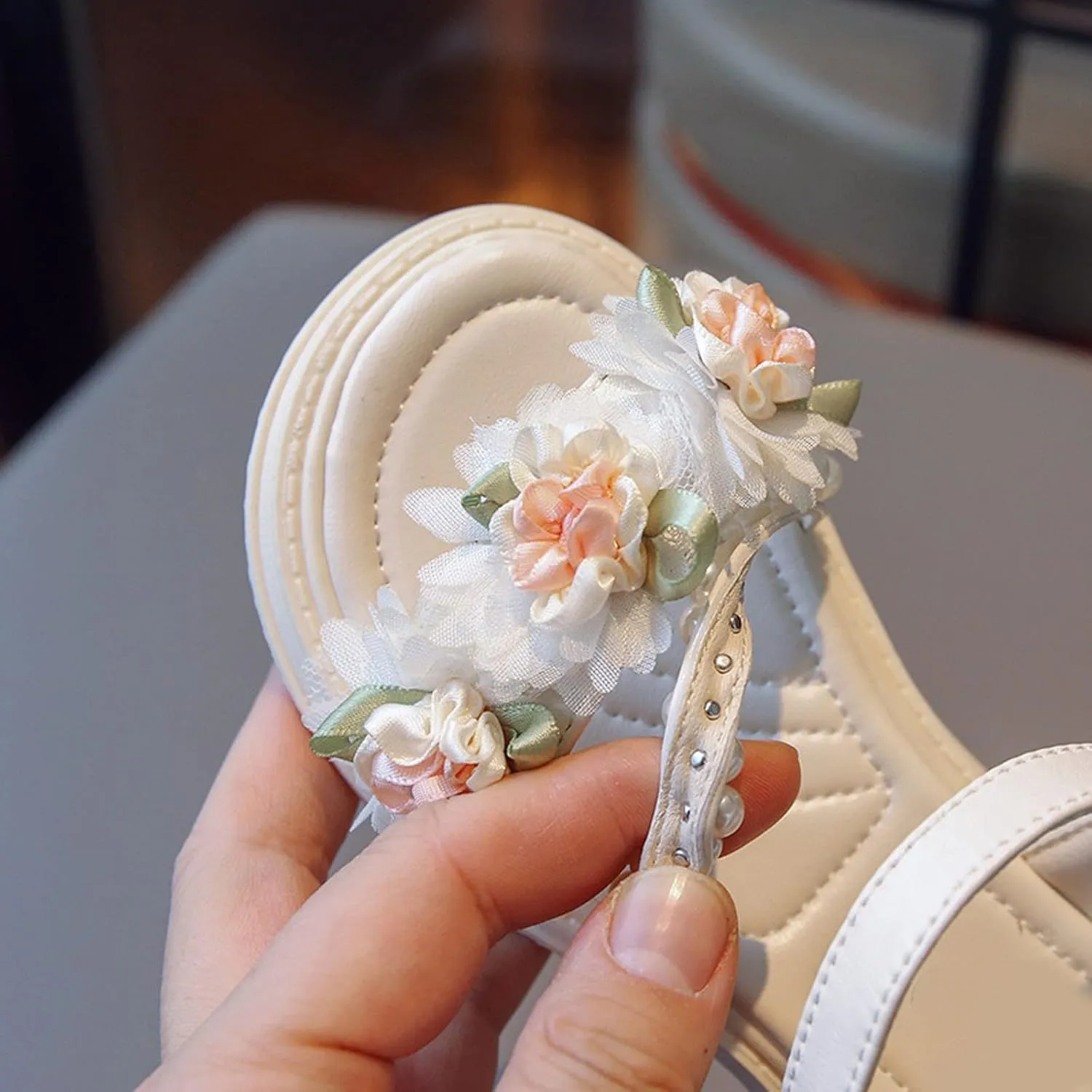 Girls Dress Sandals Summer New Soft and Lightweight Rubber Bottom Beaded Flower Fashion Personality Girl Sandals (Beige, 3 Big Kids)