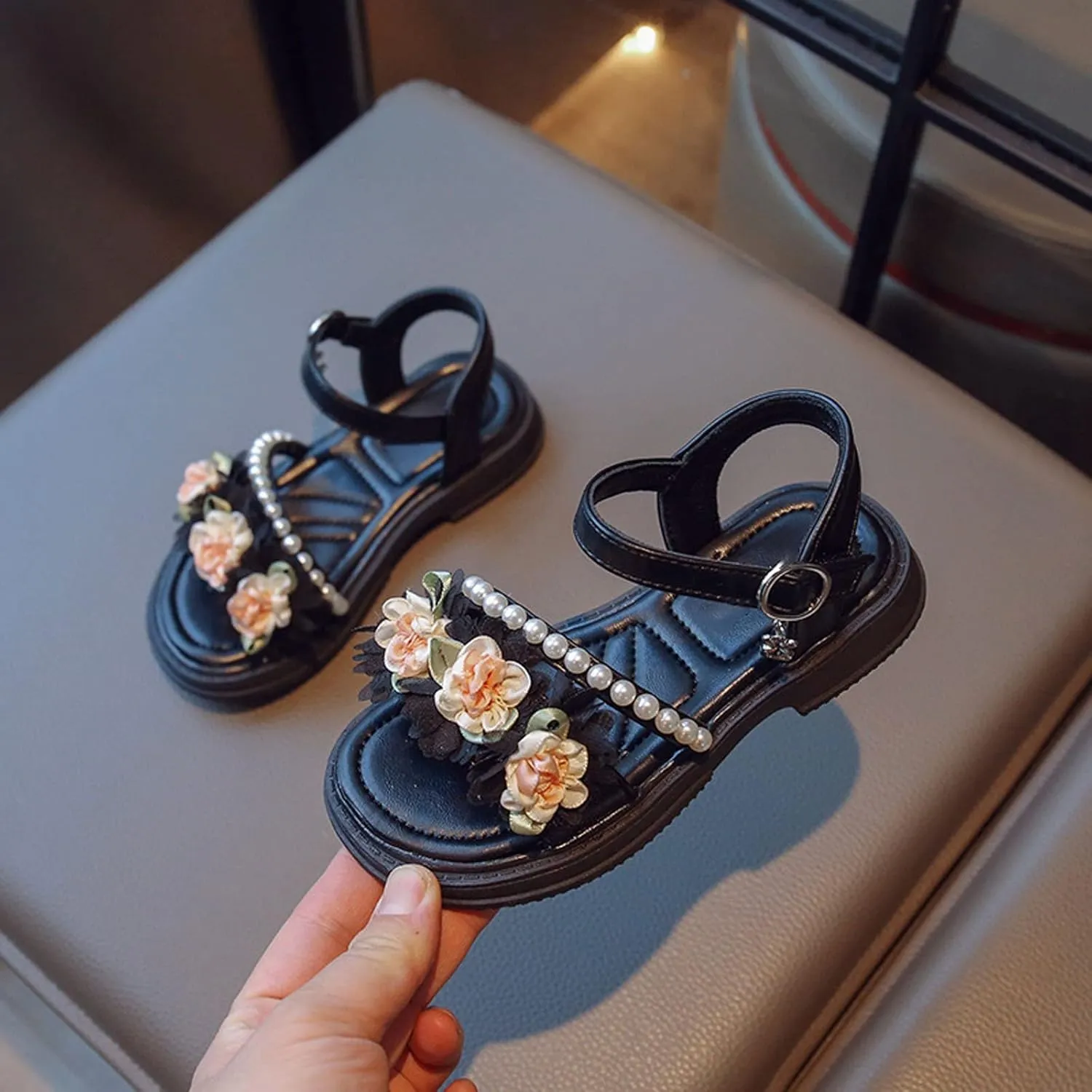Girls Dress Sandals Summer New Soft and Lightweight Rubber Bottom Beaded Flower Fashion Personality Girl Sandals (Beige, 3 Big Kids)