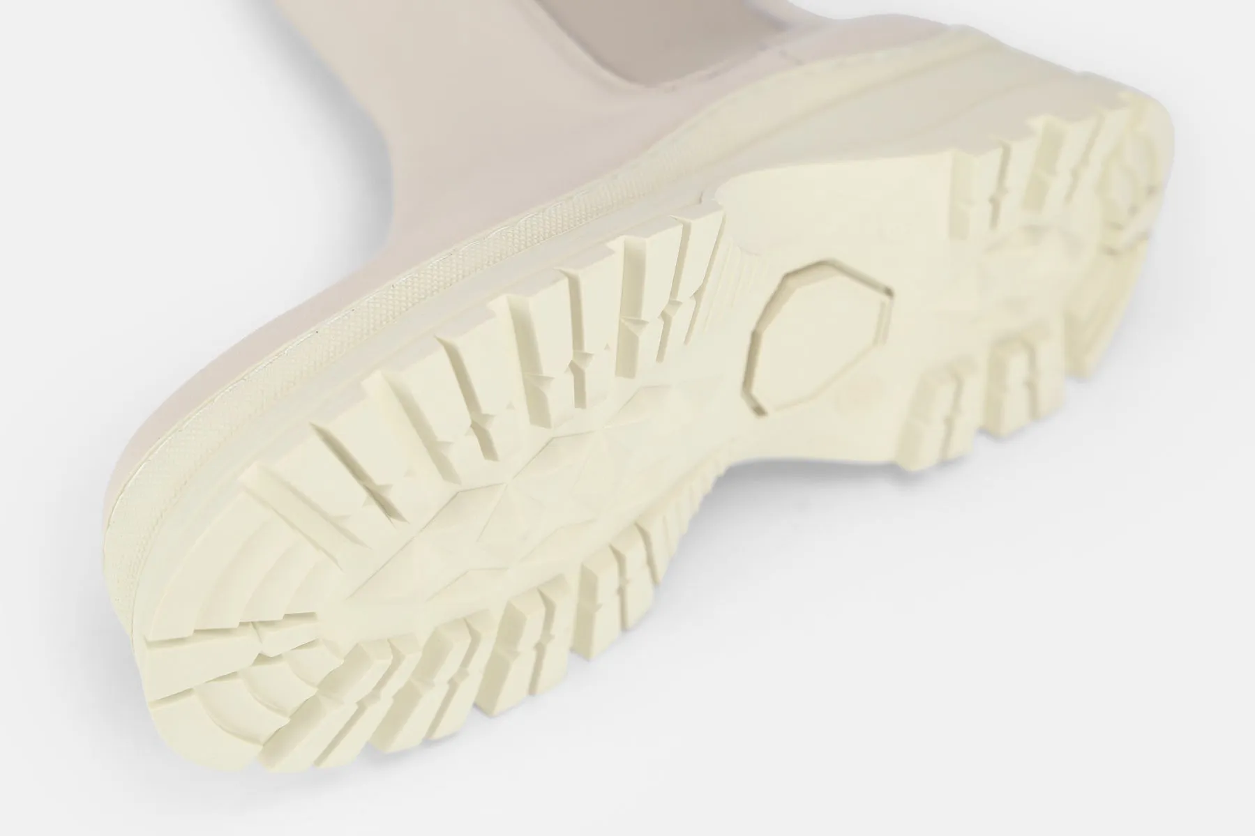 RIOT HIGH CHELSEA | SAND