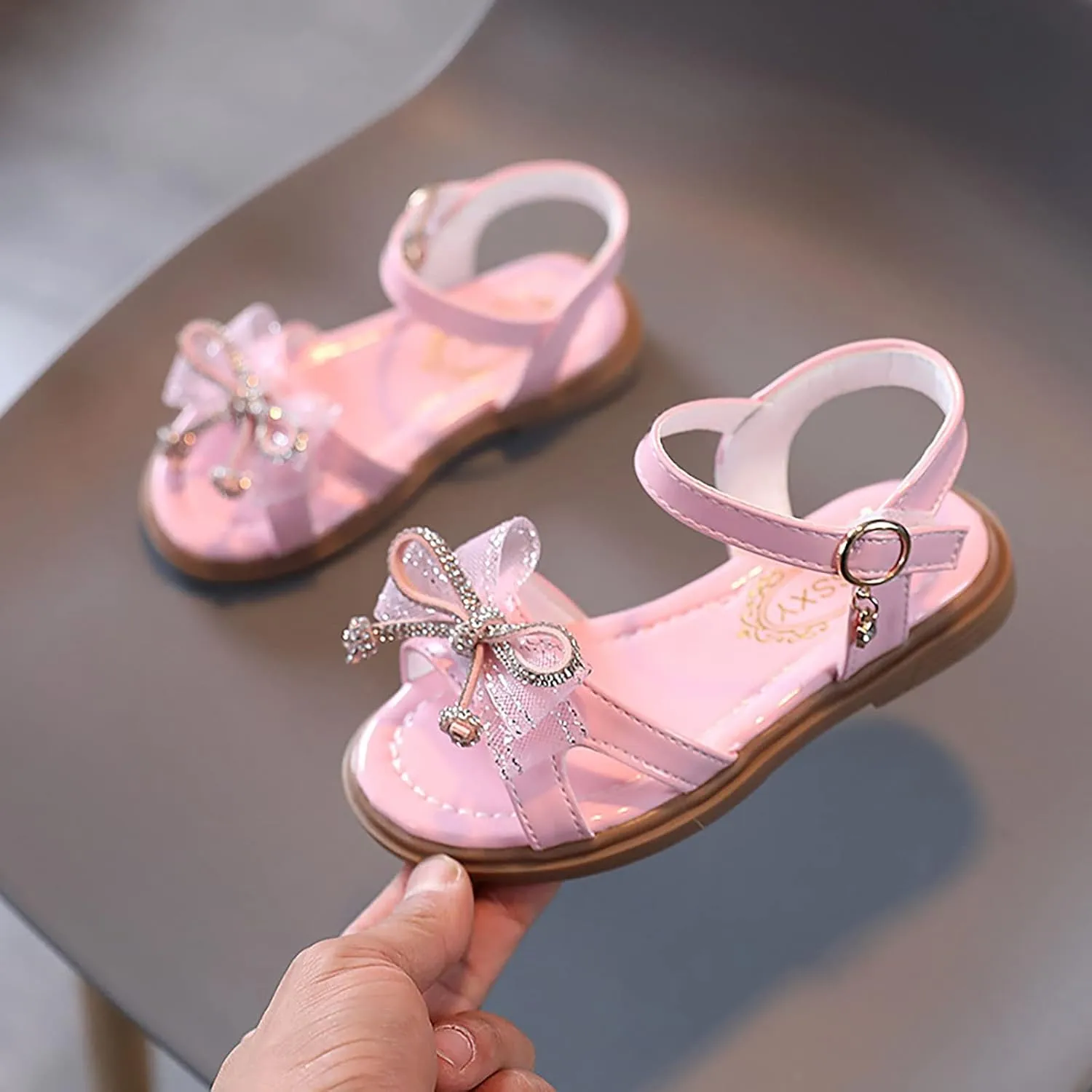 Sandals for Girls Open Toe Rhinestone Bowknot Princess Flat Dress Up Shoes 2025 Summer Trendy Footwear with Strap