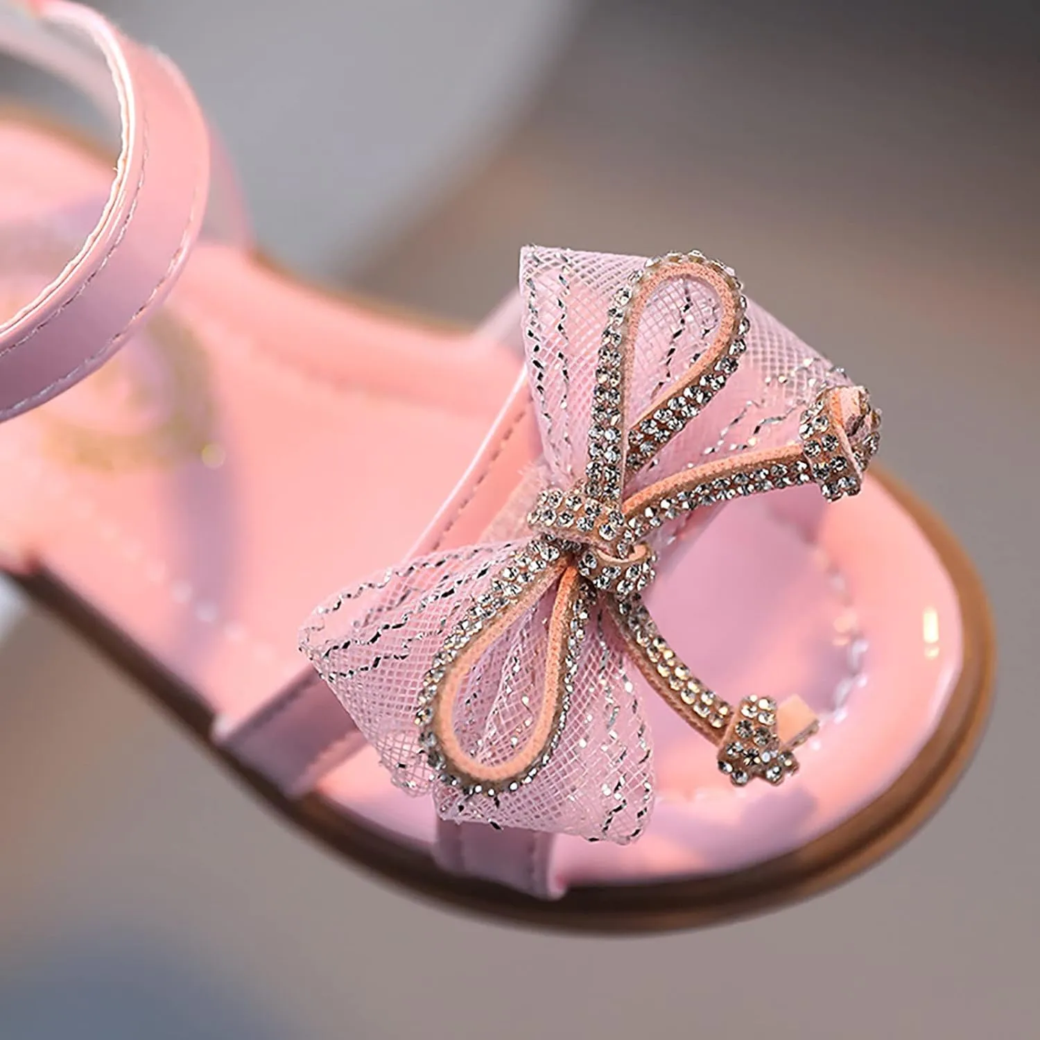 Sandals for Girls Open Toe Rhinestone Bowknot Princess Flat Dress Up Shoes 2025 Summer Trendy Footwear with Strap
