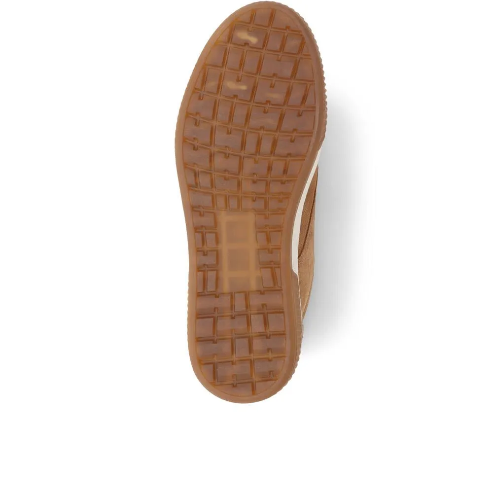 Seaford Suede Trainers - SEAFORD / 325 136