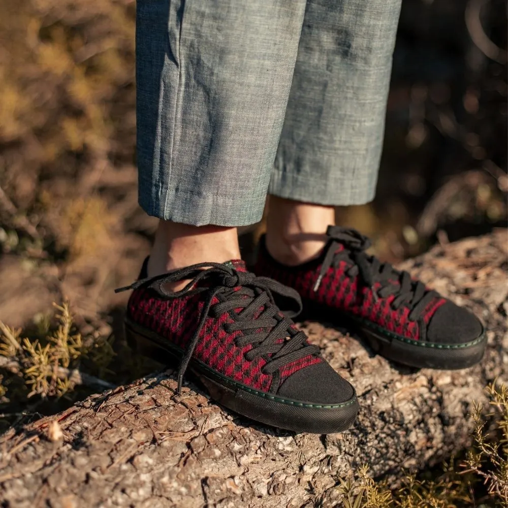 Vegan sneaker red MOB001