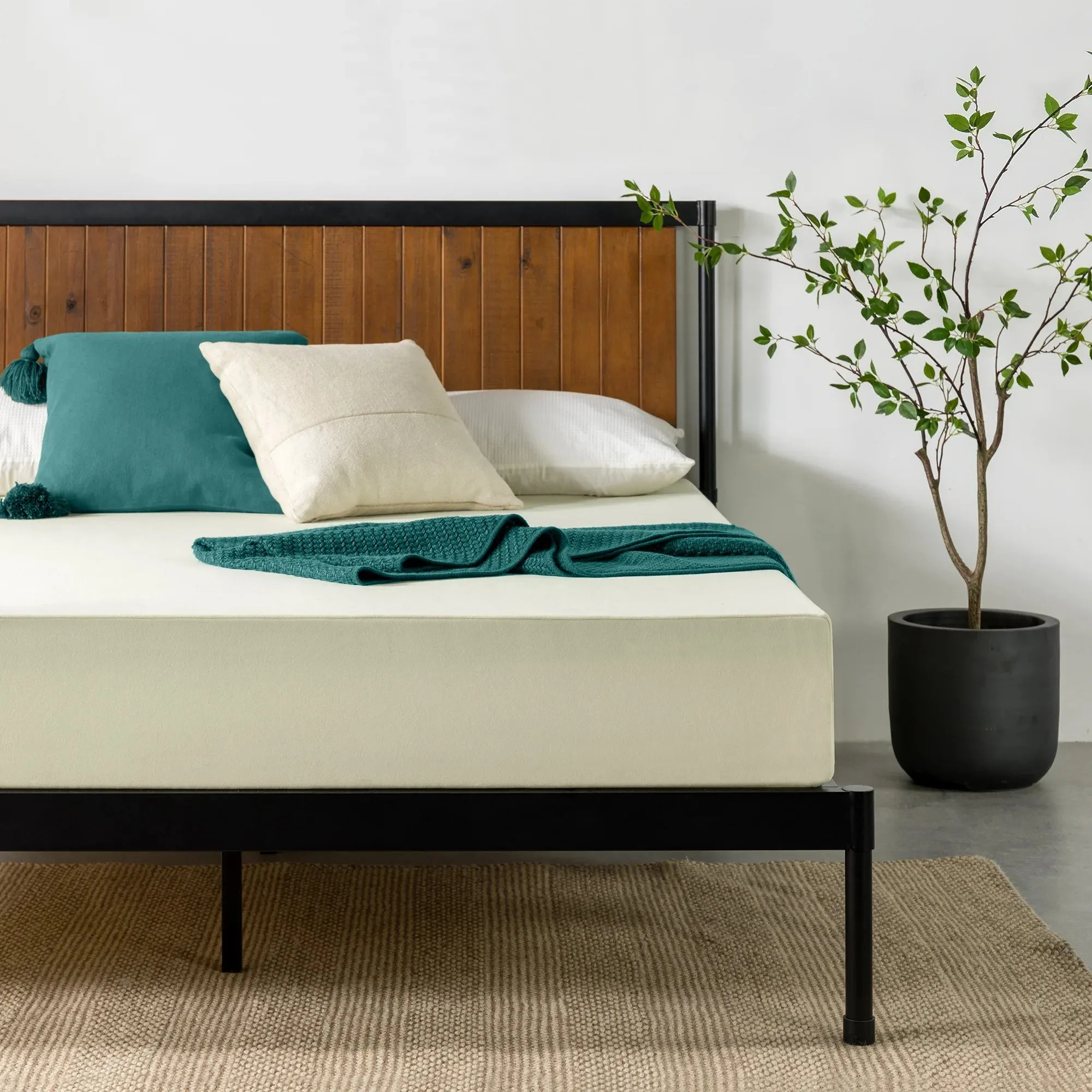 Zinus Cooling Airflow Tight Top 8" Memory Foam Mattress, Full